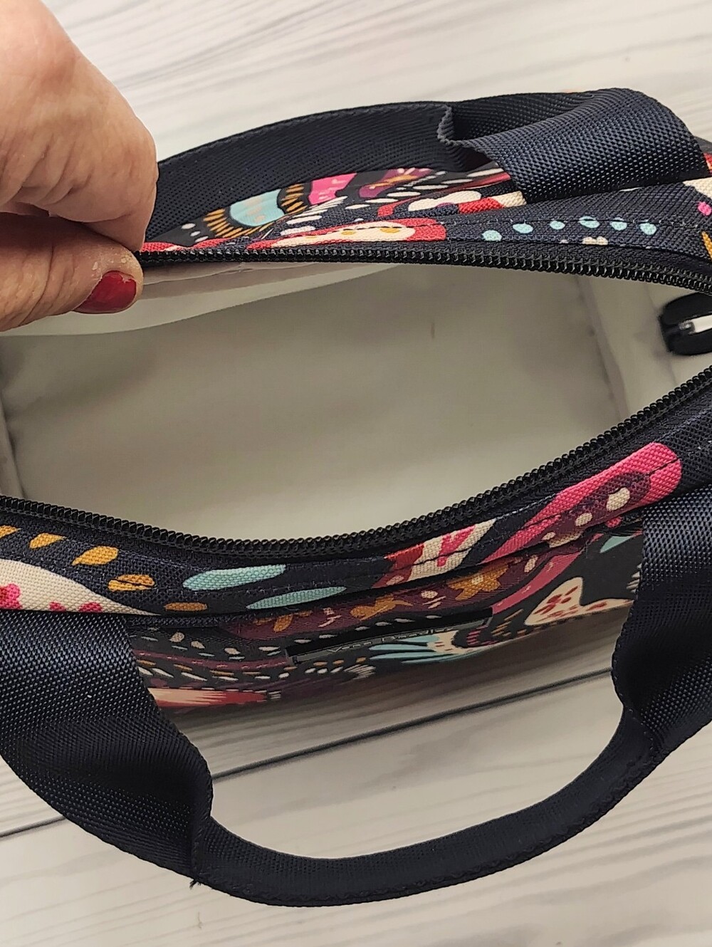 Vera Bradley Navy Paisley Lunch Bag Office School - Picture 9 of 10